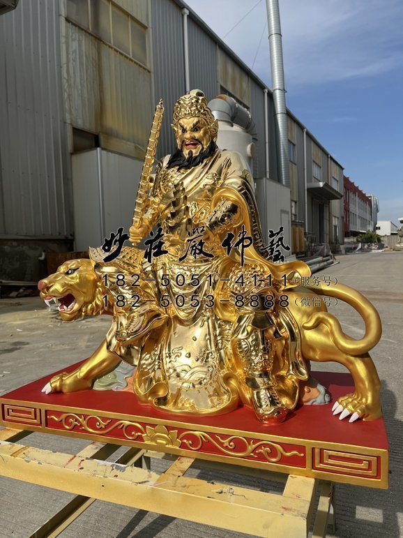 趙公明神像側(cè)面實(shí)拍